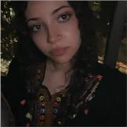 offro lezioni private, aiuto compiti ai ragazzi e bambini delle elementari e medie adattandomi alle loro esigenze